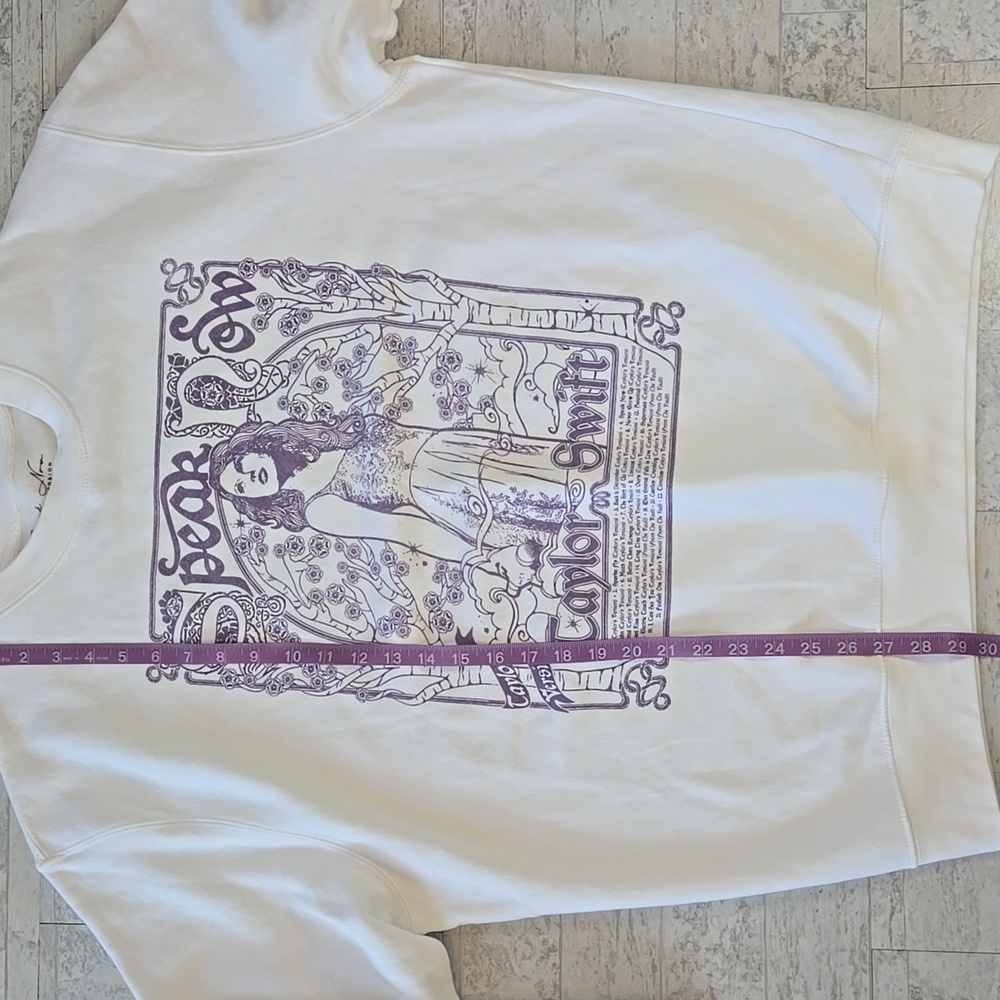 Taylor Swift Sweatshirt Size XL Speak Now (Taylor's Version) Tracklist Crewneck - Picture 7 of 9